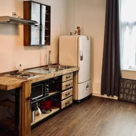 Apartment Chic Vintage In Spa