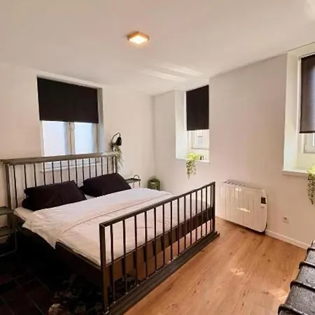 Apartment Chic Vintage In